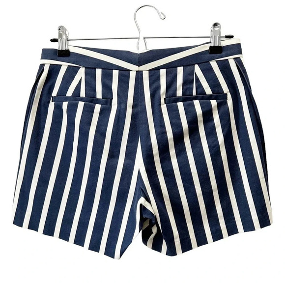 Banana Republic Ryan Shorts Blue White Stripes Gold Buttons Size 0 - Picture 2 of 14